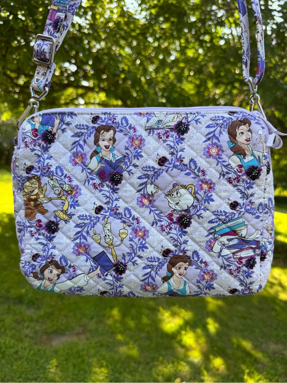 Disney Vera Bradley Belle Floral Triple Compartment Crossbody NWT small stain - Picture 8 of 11